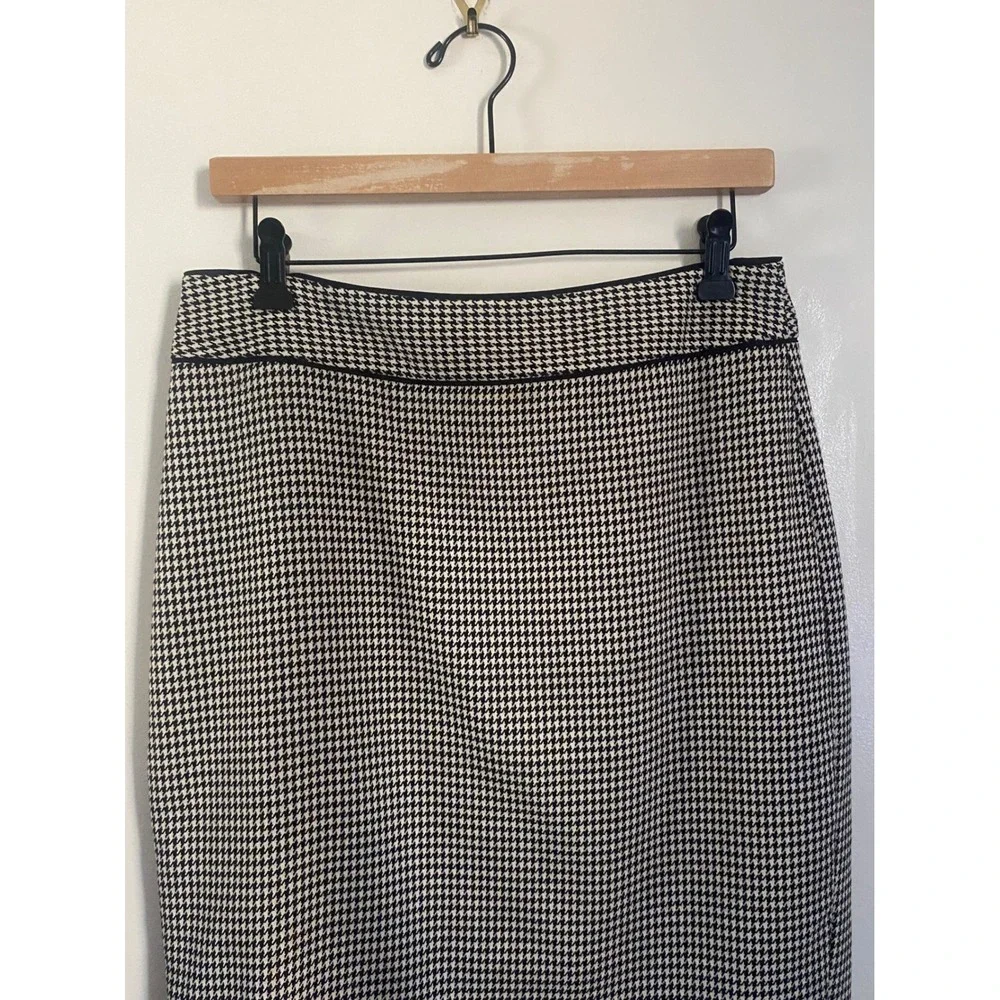 Talbots Classic Tailored Herringbone Straight Pencil Skirt Size 6 - Picture 3 of 11